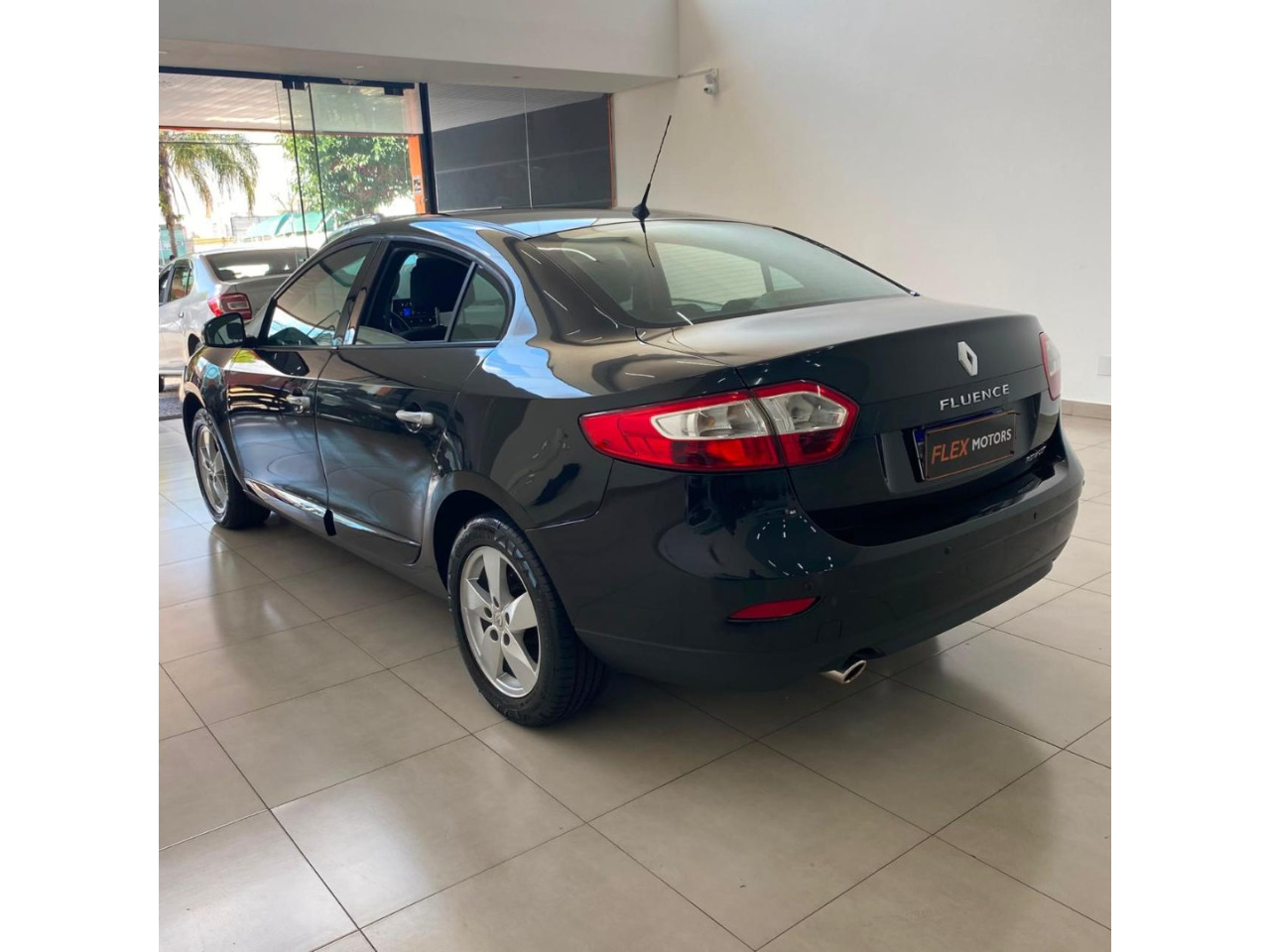 RENAULT Fluence 2.0 16V 4P FLEX DYNAMIQUE
