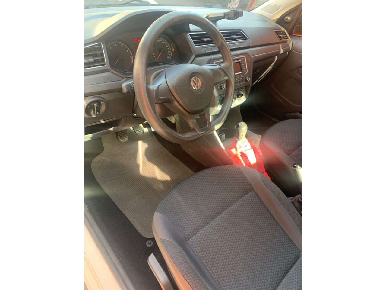 FIAT Punto 1.6 16V 4P FLEX ESSENCE DUALOGIC AUTOMATIZADO