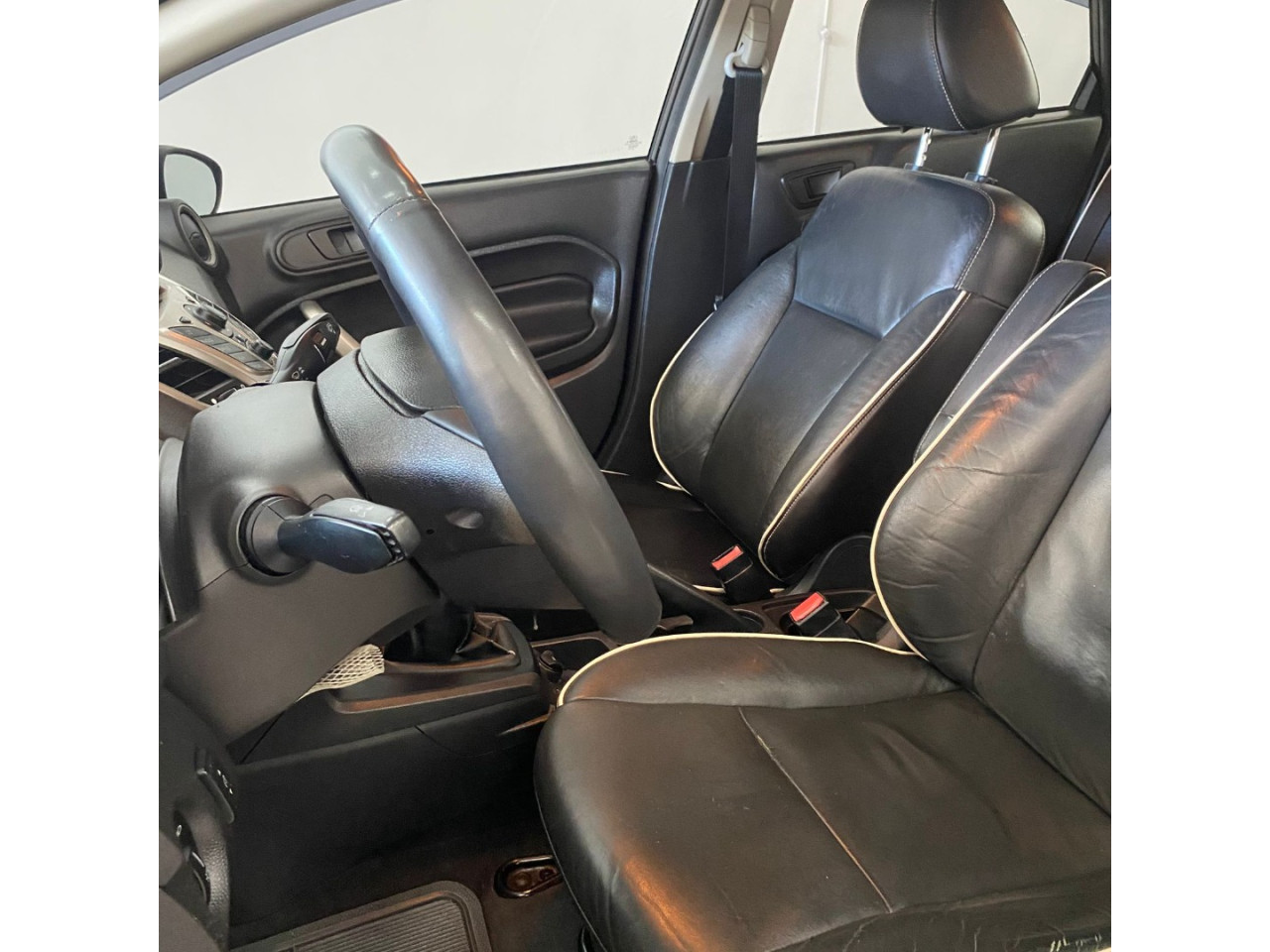 FORD Fiesta Sedan 1.6 4P SE FLEX