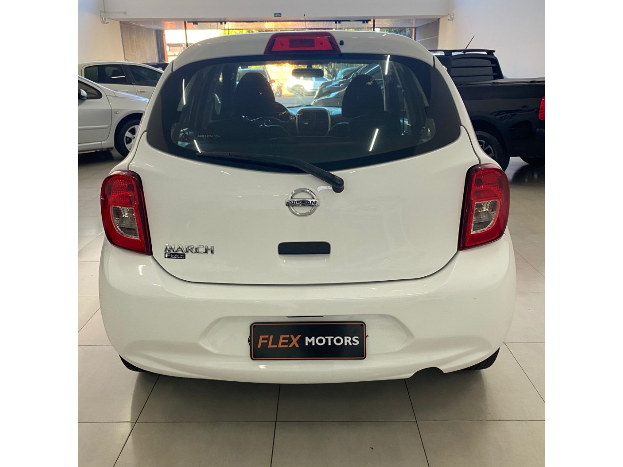 NISSAN March 1.0 12V 4P S FLEX