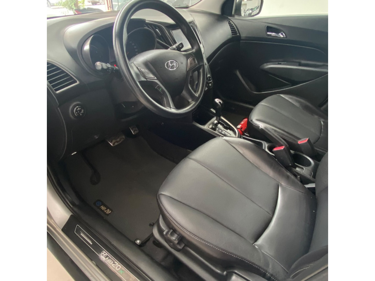 HYUNDAI HB 20 Hatch X 1.6 16V 4P PREMIUM FLEX AUTOMÁTICO