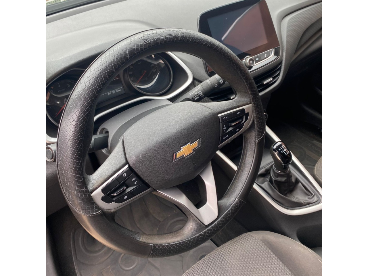 CHEVROLET Onix Hatch 1.0 4P FLEX LT1