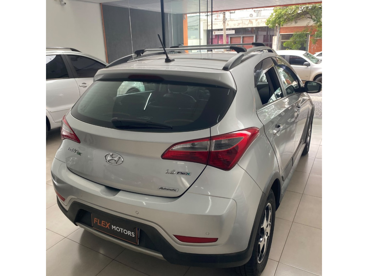 HYUNDAI HB 20 Hatch X 1.6 16V 4P PREMIUM FLEX AUTOMÁTICO