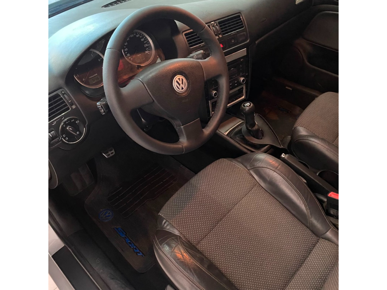 VOLKSWAGEN Golf 1.6 4P SPORTLINE FLEX