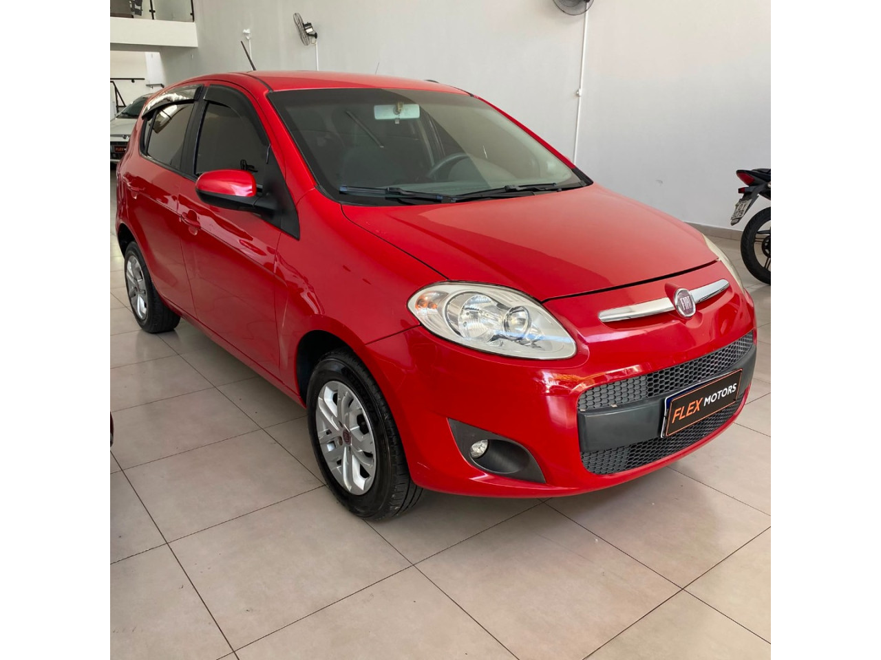 FIAT Palio 1.0 4P FLEX ATTRACTIVE