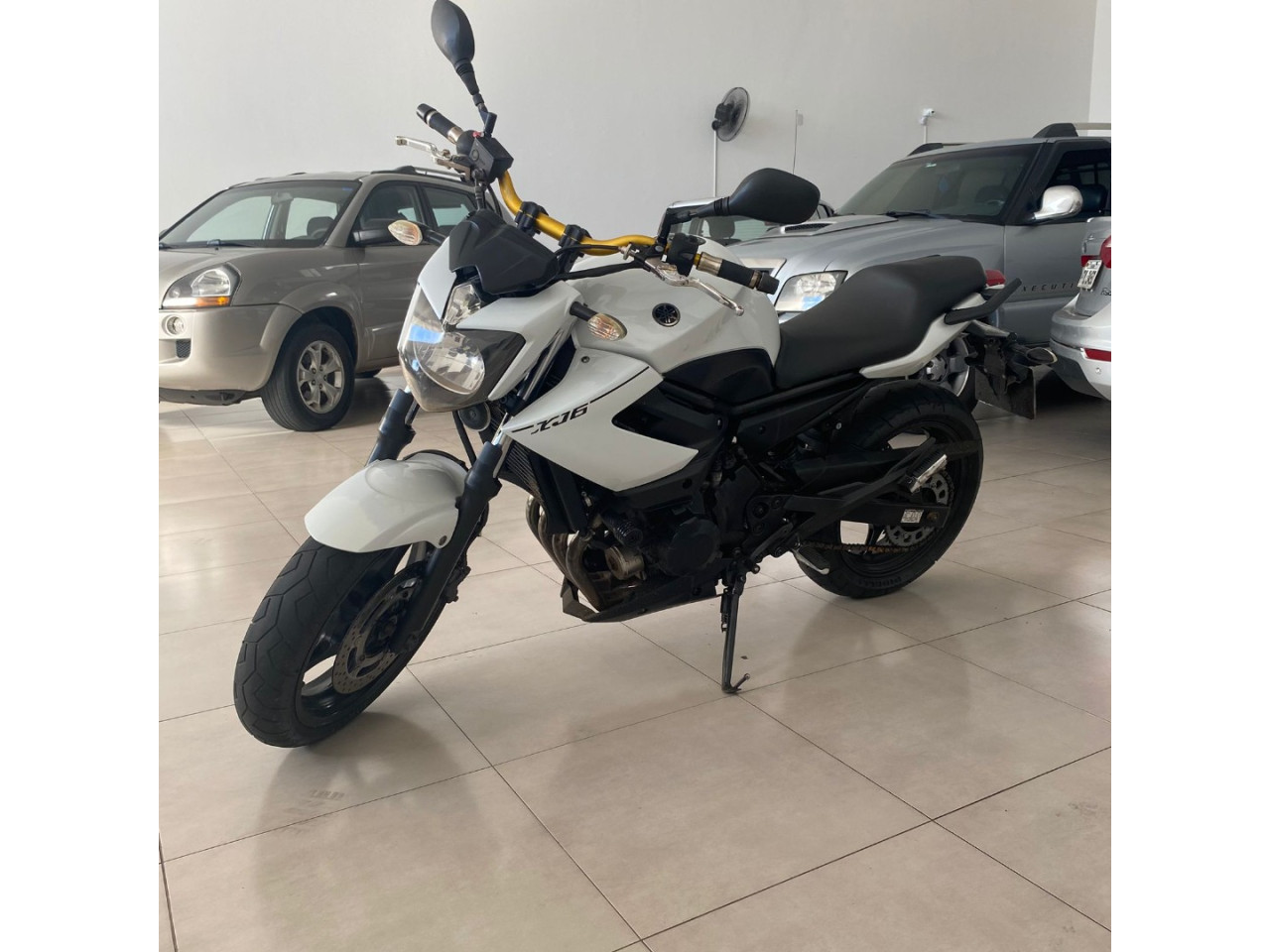 YAMAHA XJ6 600 N