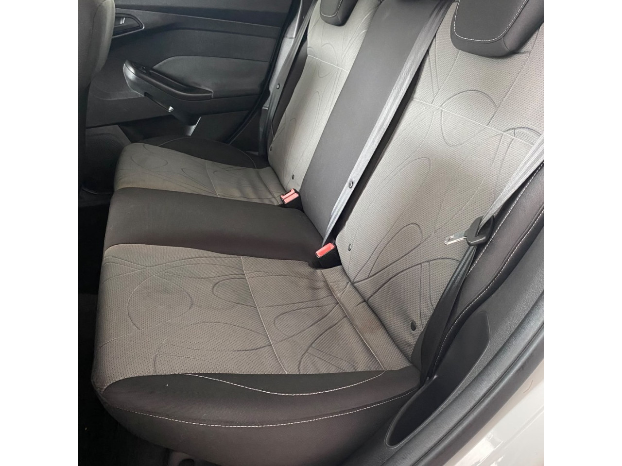 FORD Focus Sedan 2.0 16V 4P FLEX S POWERSHIFT AUTOMÁTICO