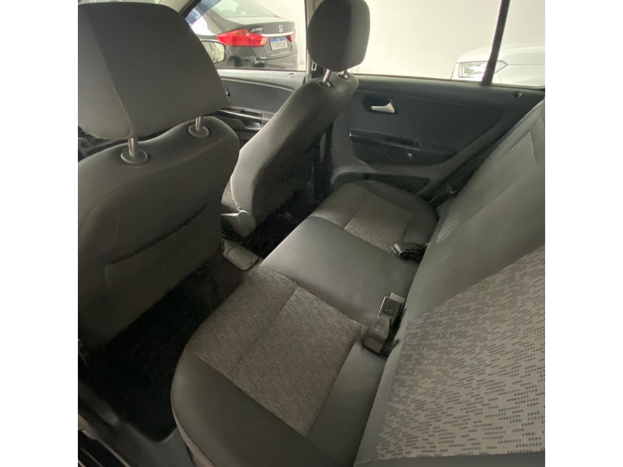 VOLKSWAGEN Fox 1.6 4P FLEX