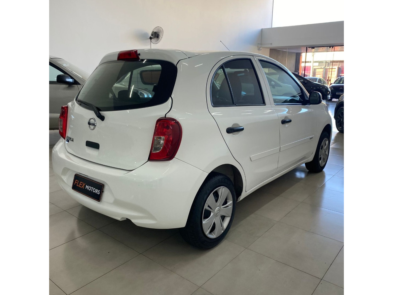 NISSAN March 1.0 12V 4P S FLEX