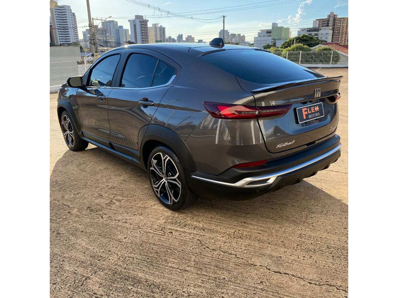 FIAT Fastback 1.0 12V 4P FLEX IMPETUS 200 TURBO AUTOMÁTICO CVT