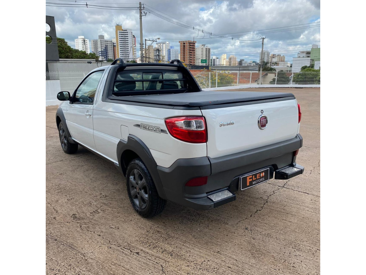 FIAT Strada 1.3 FIREFLY FLEX FREEDOM CABINE SIMPLES