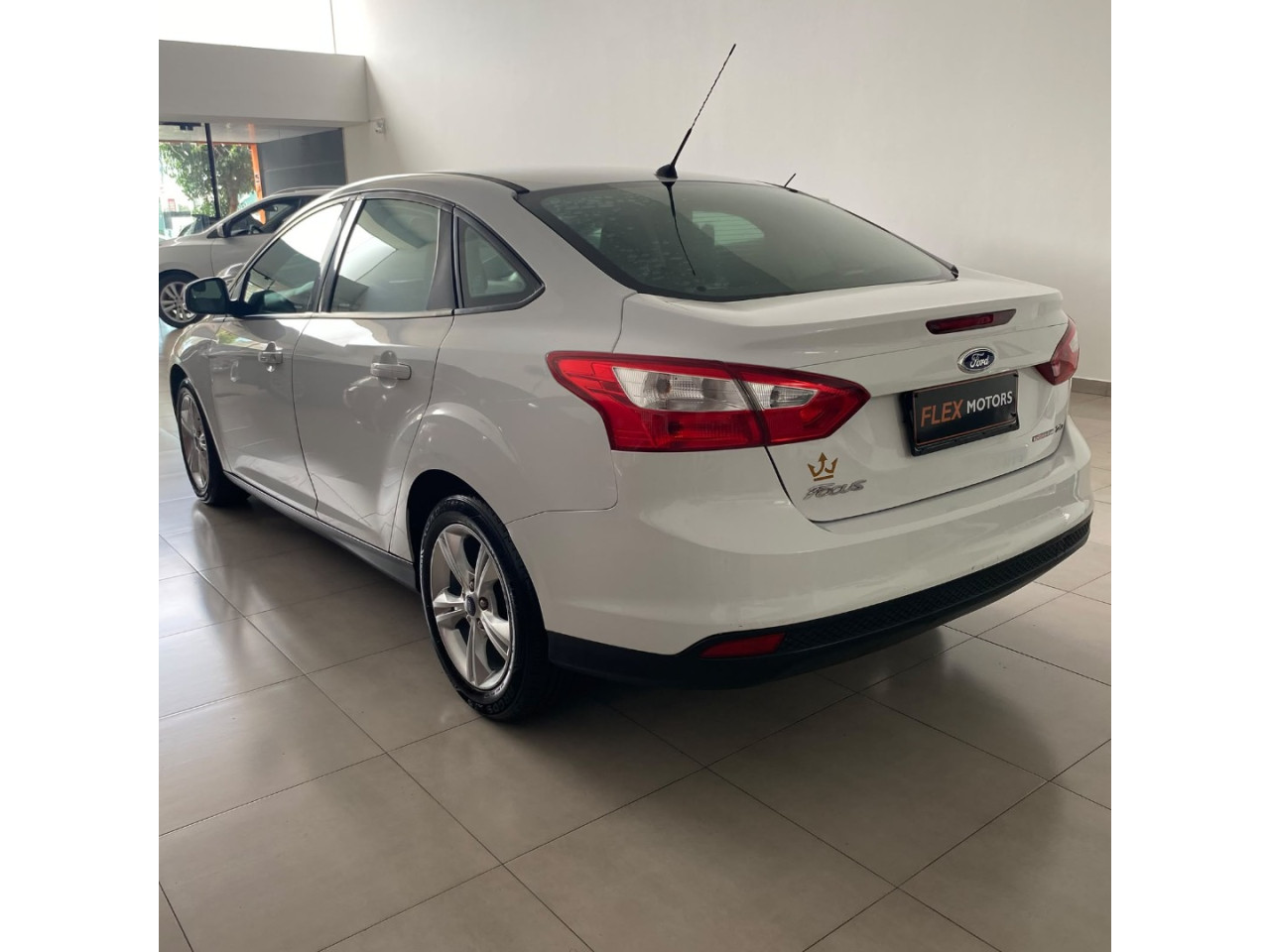FORD Focus Sedan 2.0 16V 4P FLEX S POWERSHIFT AUTOMÁTICO