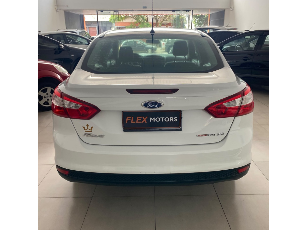 FORD Focus Sedan 2.0 16V 4P FLEX S POWERSHIFT AUTOMÁTICO