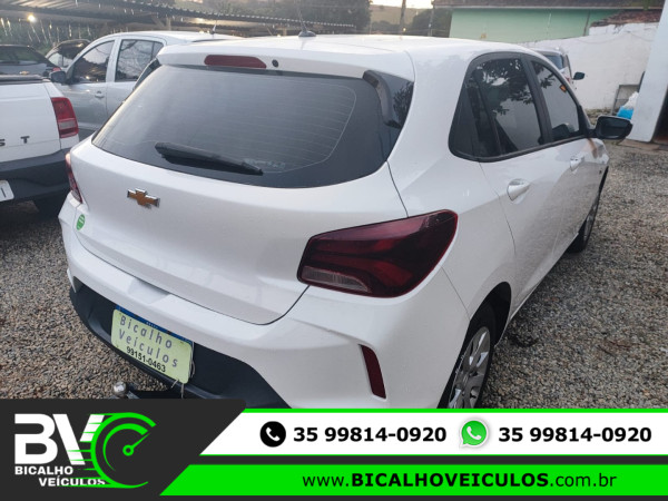 CHEVROLET Onix Hatch 1.0 4P FLEX LT TURBO