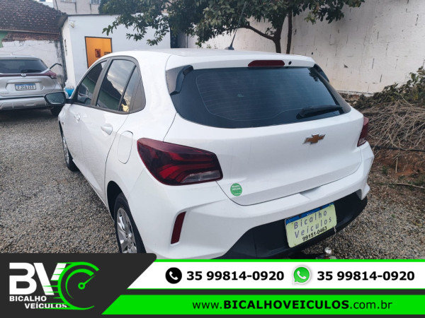 CHEVROLET Onix Hatch 1.0 4P FLEX LT TURBO