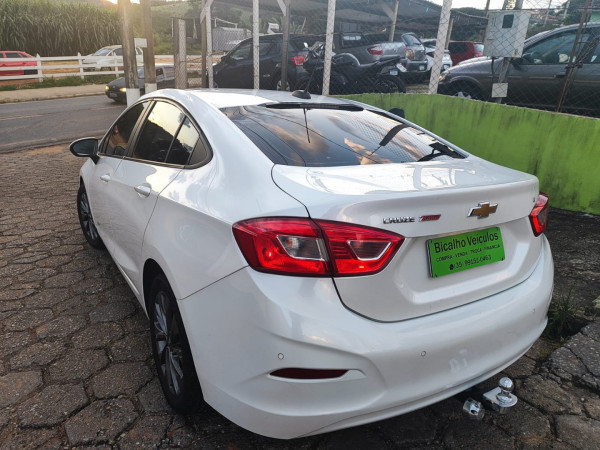 Cruze Sedan 1.4 16V 4P LT FLEX TURBO AUTOMÁTICO