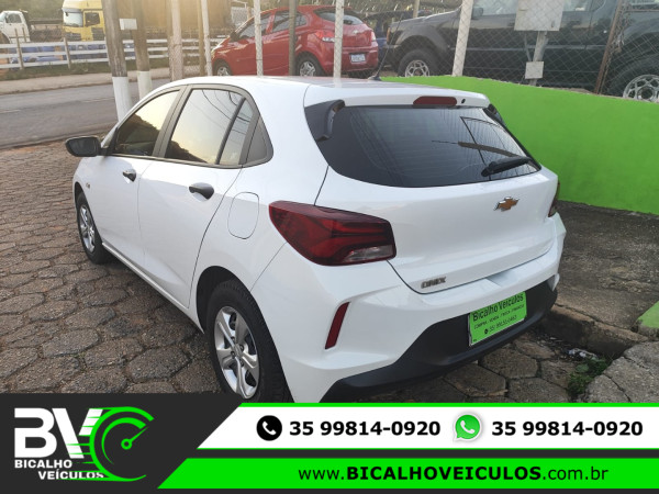 CHEVROLET Onix Hatch 1.0 4P FLEX LT1