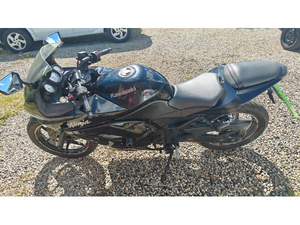 KAWASAKI Ninja 250 R