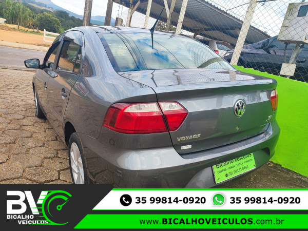 VOLKSWAGEN Voyage 1.6 4P FLEX MSI AUTOMÁTICO