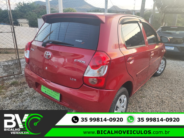 TOYOTA Etios Hatch 1.3 16V 4P FLEX X