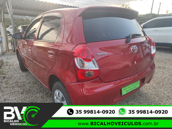 TOYOTA Etios Hatch 1.3 16V 4P FLEX X