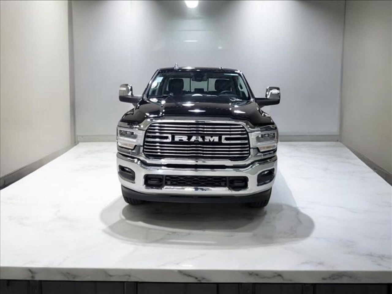 2500 6.7 I6 24V SLT CABINE DUPLA TURBO DIESEL LARAMIE 4X4 AUTOMÁTICO