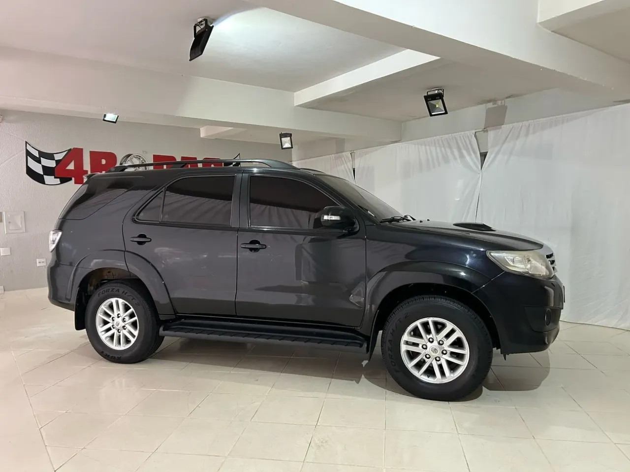 Hilux SW4 3.0 SRV 4X4 7 LUGARES 16V TURBO INTERCOOLER