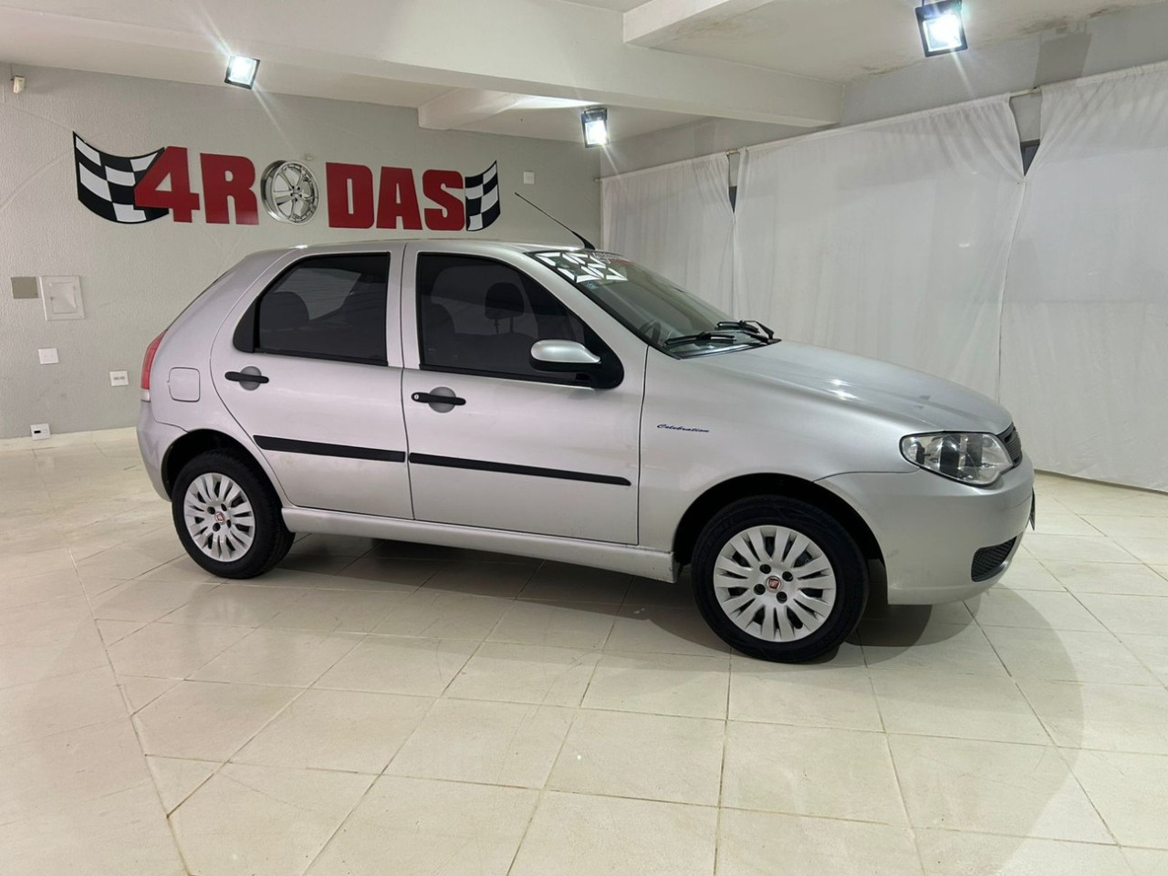 Palio 1.0 MPI FIRE CELEBRATION 8V