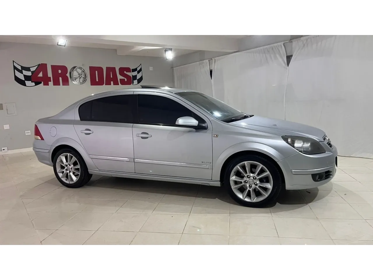VECTRA 2.4 MPFI ELITE 16V