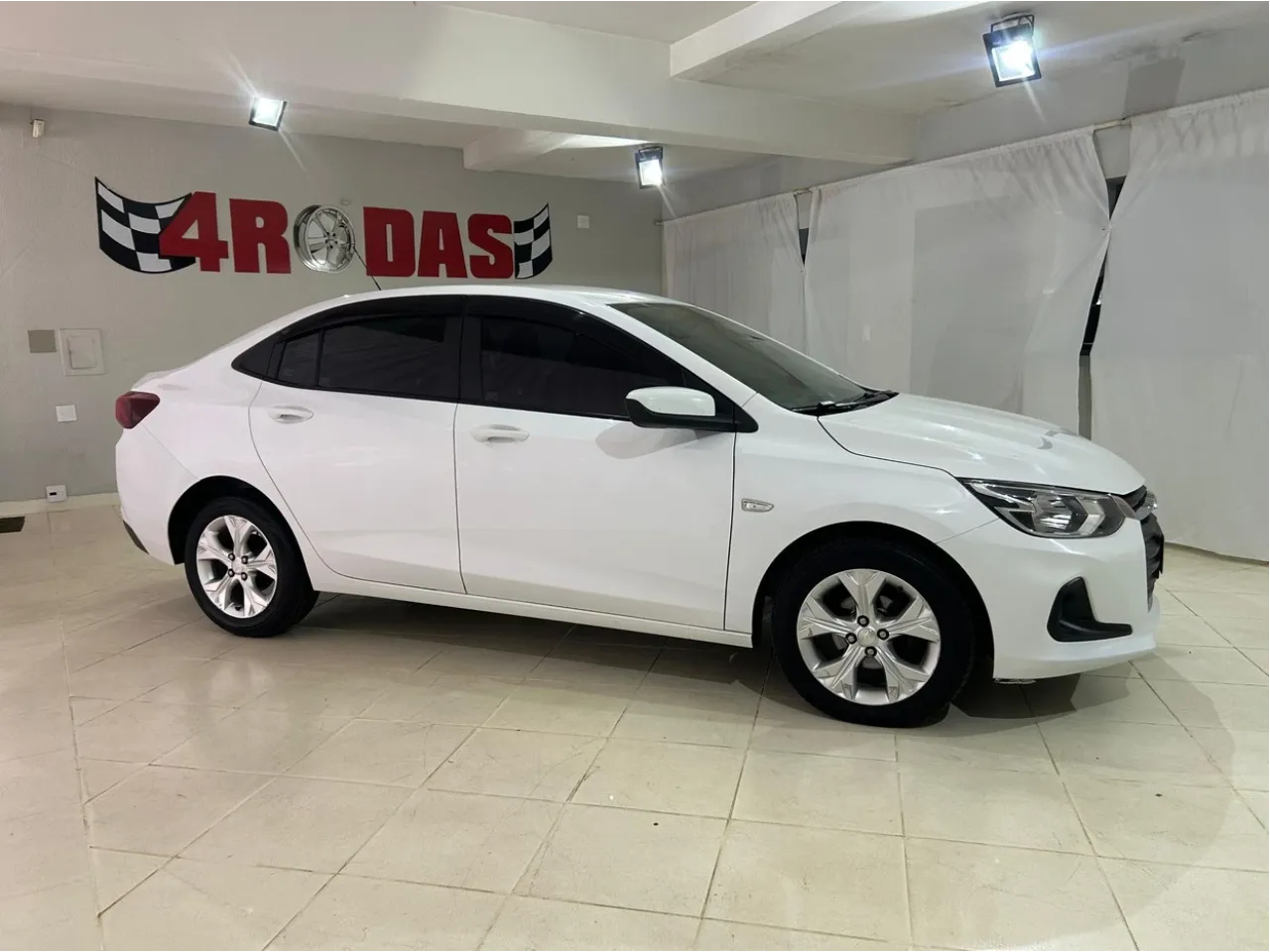ONIX 1.0 TURBO LTZ