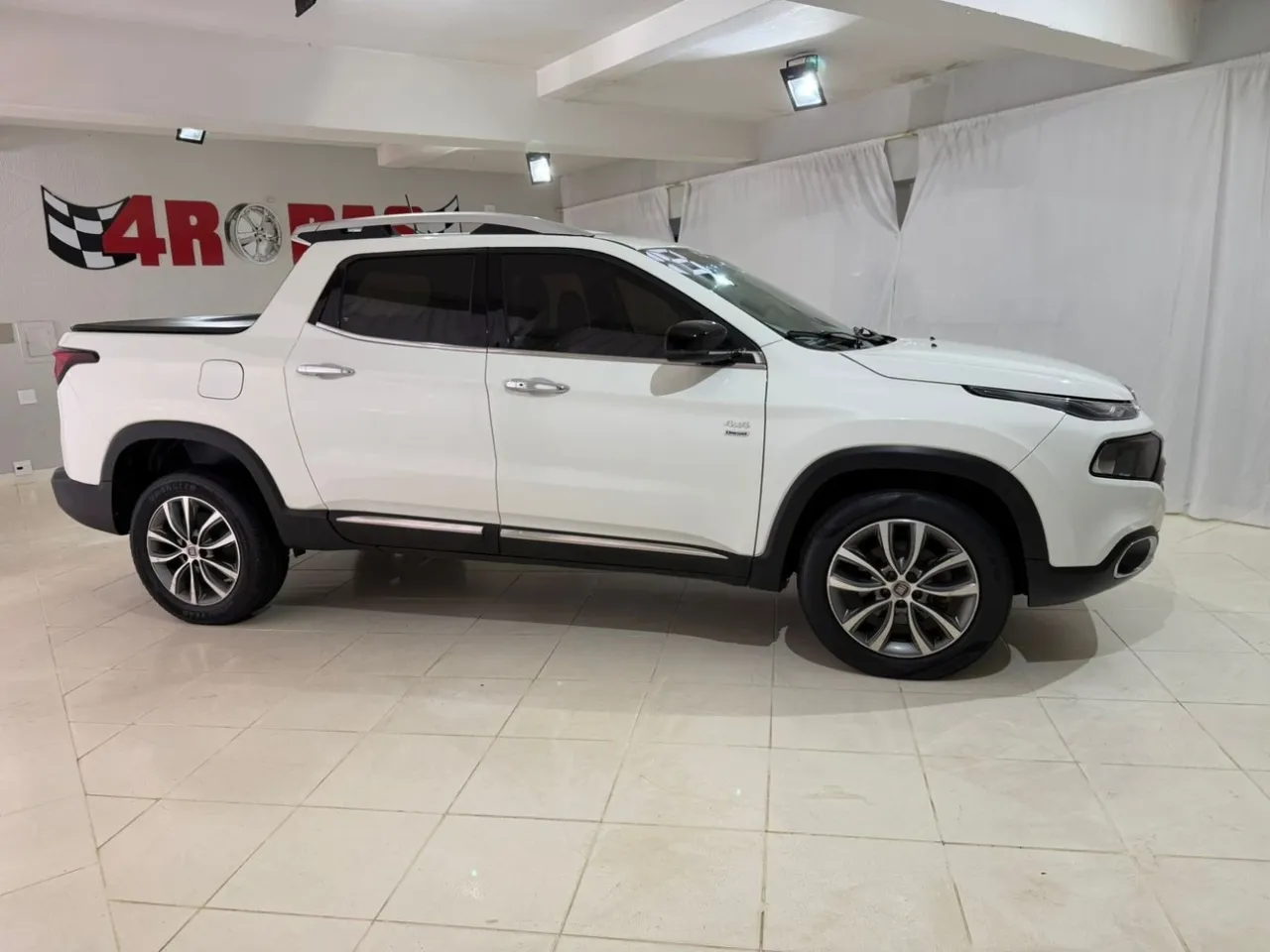 Toro 2.0 16V TURBO VOLCANO 4WD AT9