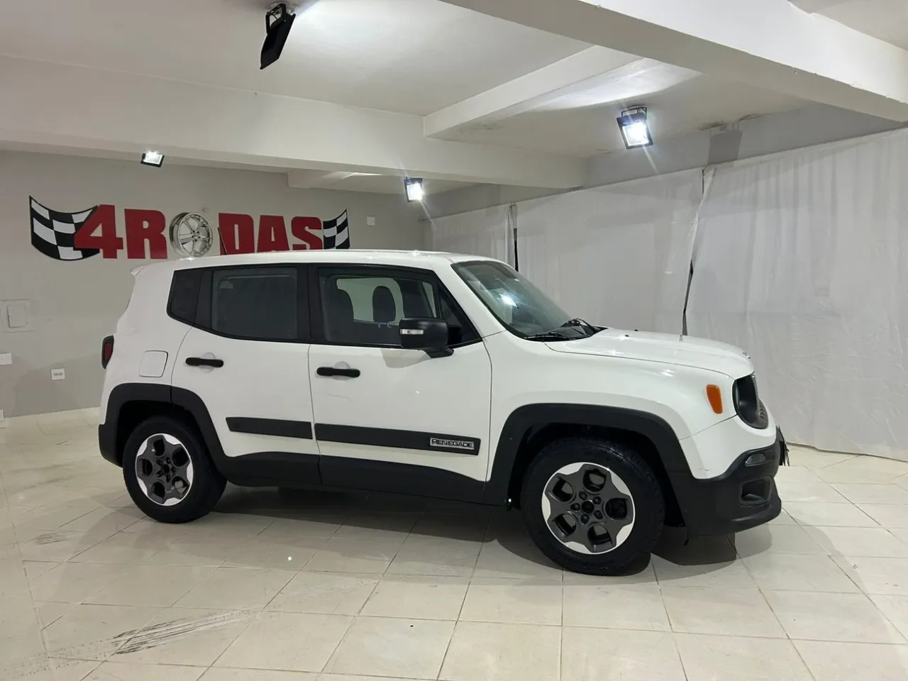 Renegade 1.8 16V SPORT