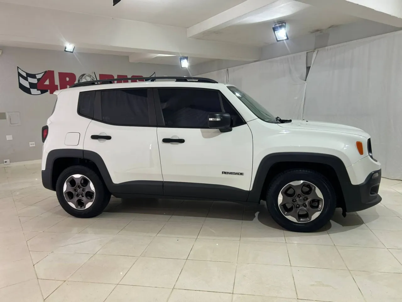 Renegade 1.8 16V SPORT