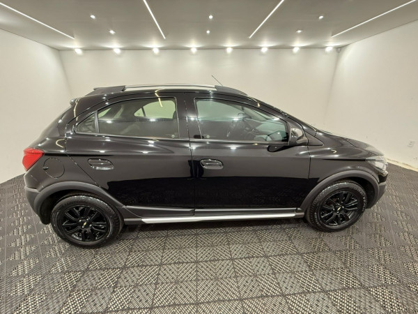 Onix Hatch 1.4 4P FLEX ACTIV AUTOMÁTICO