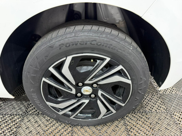 CHEVROLET Onix Hatch 1.0 4P FLEX LT