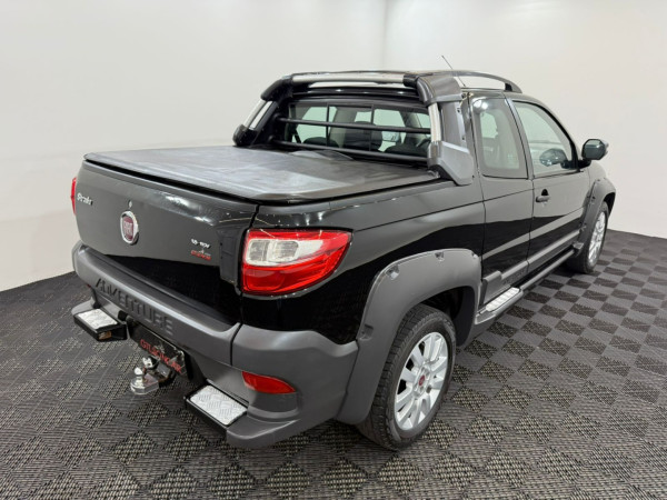 Strada 1.8 16V FLEX ADVENTURE CABINE DUPLA