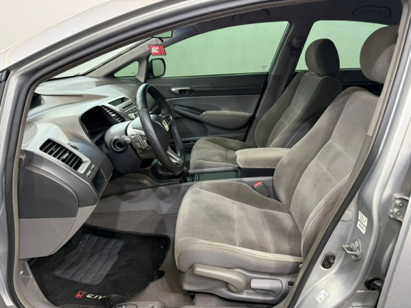 Civic 1.8 16V 4P FLEX LXL AUTOMÁTICO