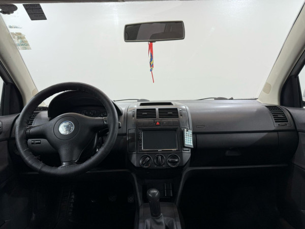 Polo Hatch 1.6 4P
