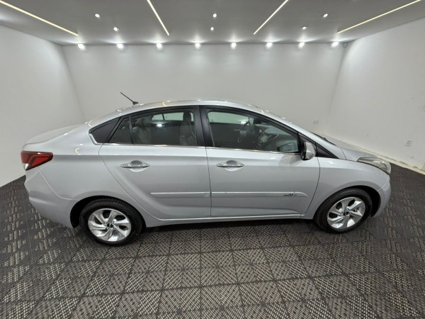 HB 20 Sedan 1.6 16V 4P FLEX PREMIUM AUTOMÁTICO