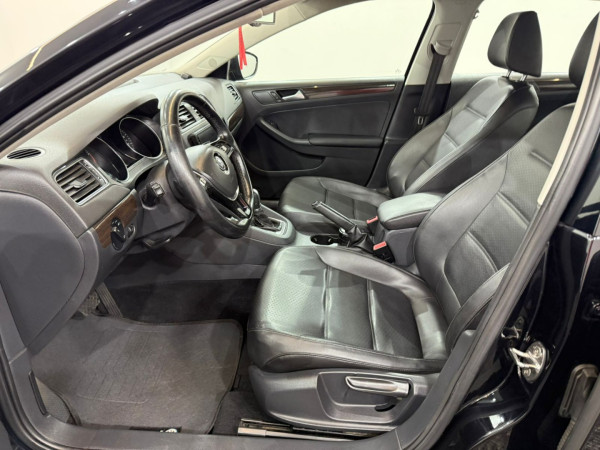 Jetta 2.0 4P FLEX CONFORTLINE AUTOMÁTICO