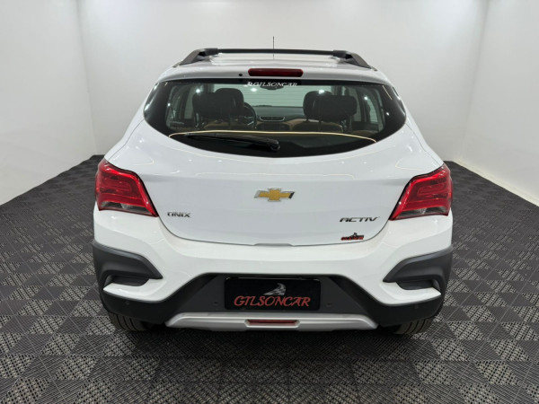 Onix Hatch 1.4 4P FLEX ACTIV AUTOMÁTICO