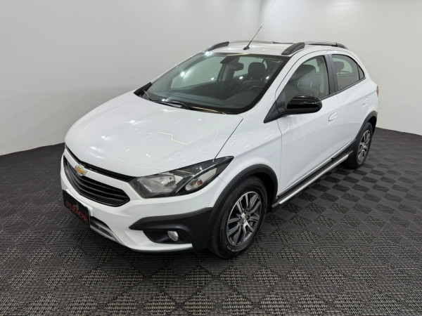 Onix Hatch 1.4 4P FLEX ACTIV AUTOMÁTICO