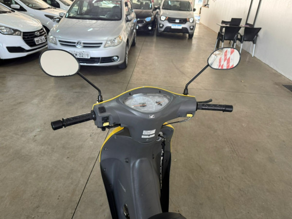 Biz 125 ES