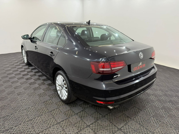 Jetta 2.0 4P FLEX CONFORTLINE AUTOMÁTICO