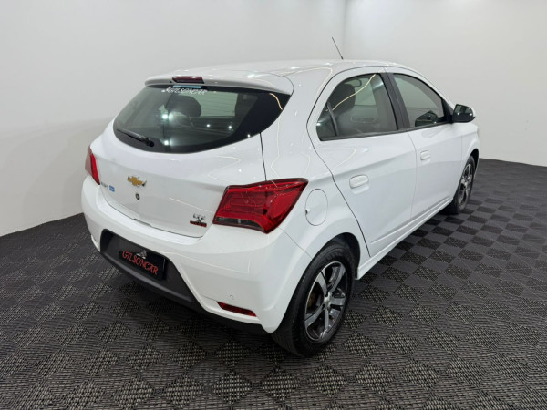 Onix Hatch 1.4 4P FLEX LTZ AUTOMÁTICO