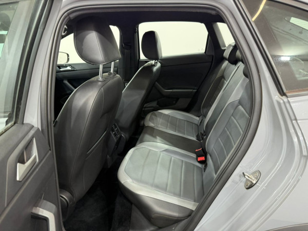 Nivus 1.0 4P FLEX 200 TSI HIGHLINE TURBO AUTOMÁTICO