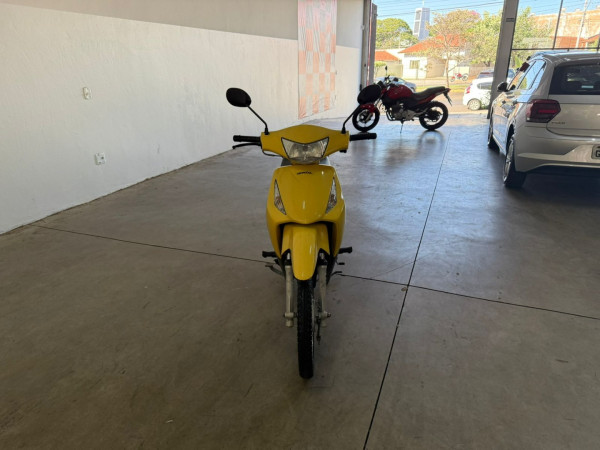 Biz 125 ES