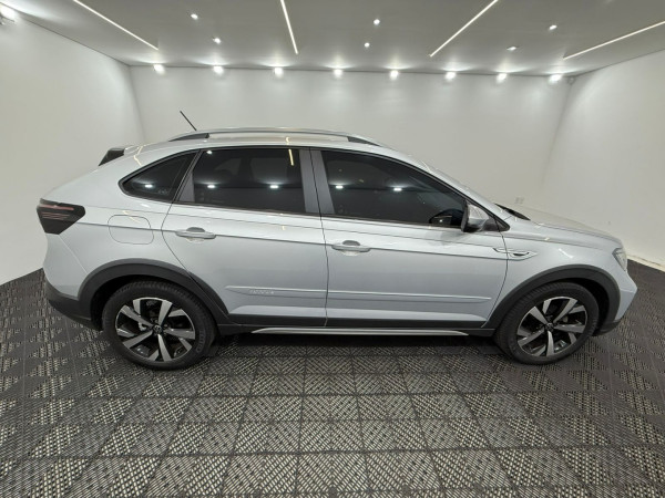 Nivus 1.0 4P FLEX 200 TSI HIGHLINE TURBO AUTOMÁTICO