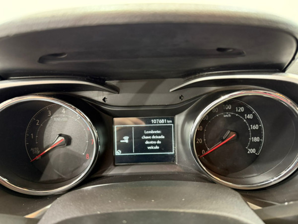 Tracker 1.0 4P FLEX TURBO AUTOMÁTICO