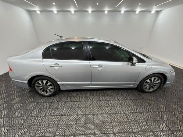 Civic 1.8 16V 4P FLEX LXL AUTOMÁTICO